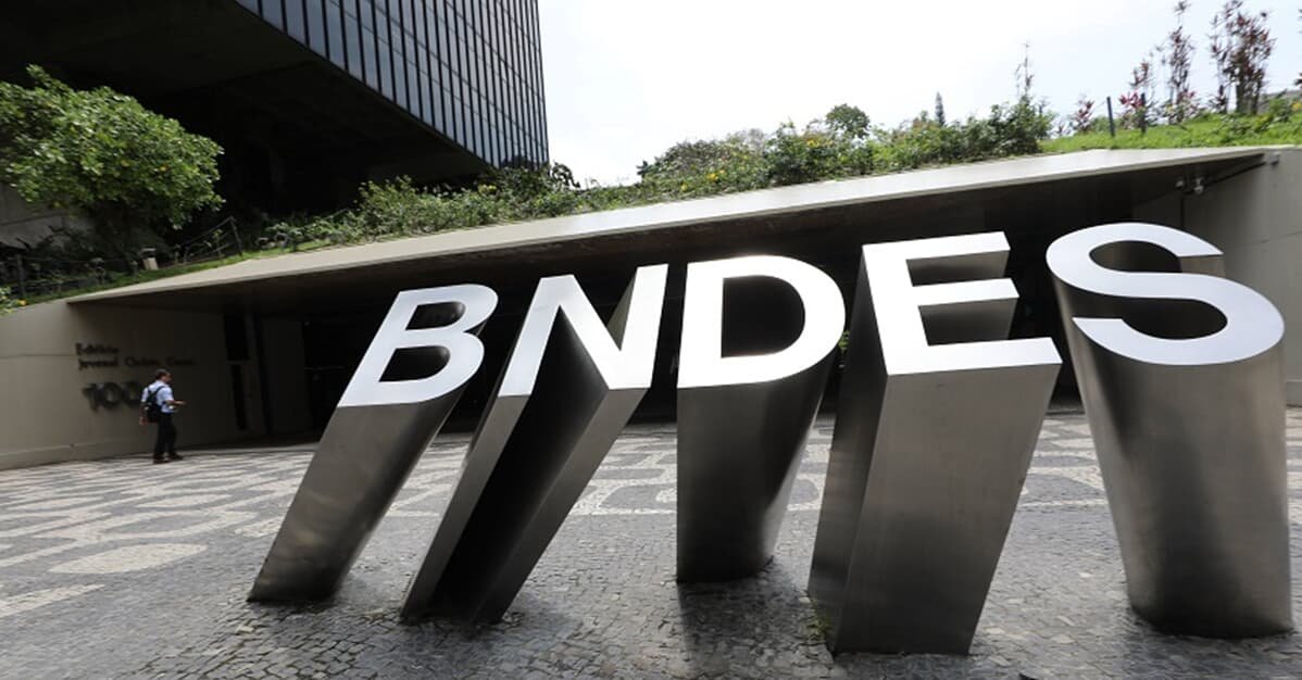 Improbidade: Sem dano ao erário, Justiça extingue ação contra BNDES   Migalhas