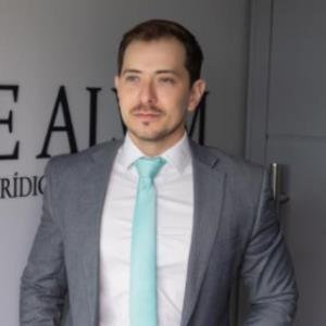 Breves comentários sobre utilização de imagens por médico   Migalhas