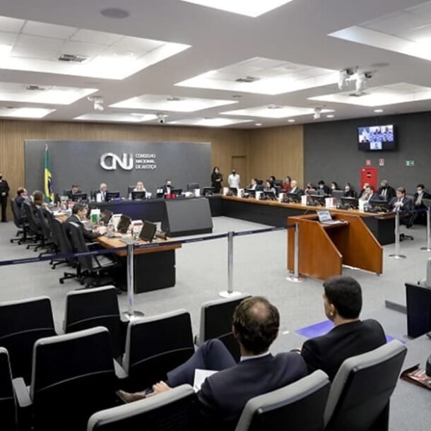 CNJ arquiva PAD contra juiz acusado de ajudar filho de desembargadora   Migalhas