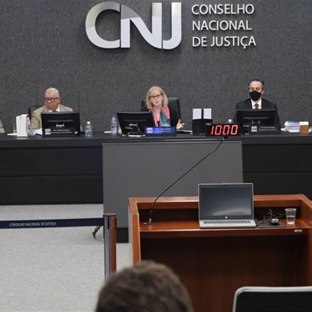 CNJ decide abrir PAD contra juíza acusada de assédio moral   Migalhas