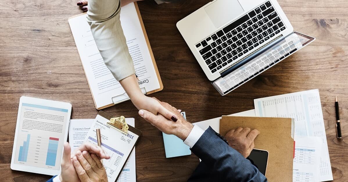 Não há vínculo empregatício entre corretor life planner e franqueadora   Migalhas