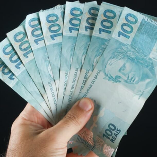 Sancionada lei que amplia margem de consignado de servidores para 45%   Migalhas