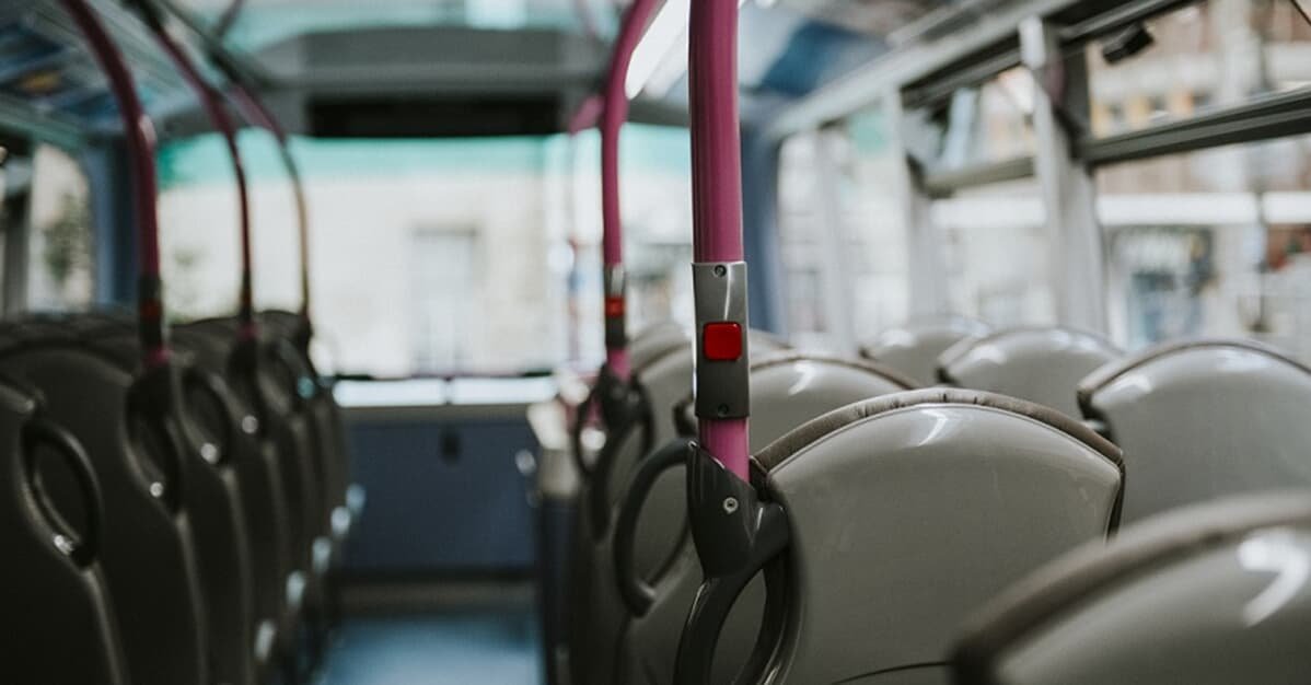 Empresa de transporte público é condenada por más condições sanitárias   Migalhas