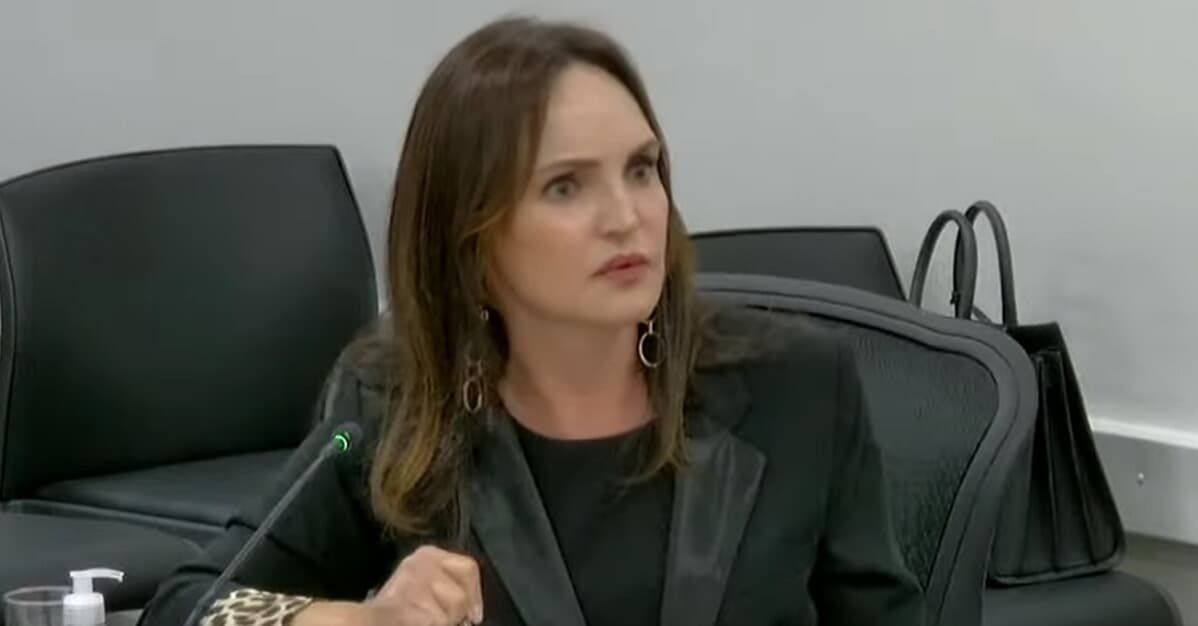 Procuradora lamenta salário: