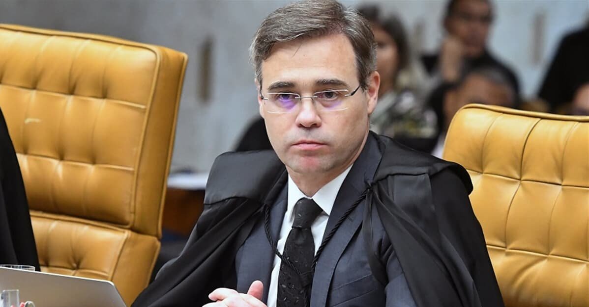 STF suspende análise de pausa de ação penal para membro faltante votar   Migalhas