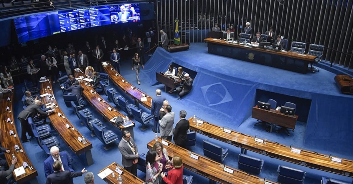 Senado restabelece voto de qualidade no Carf   Migalhas