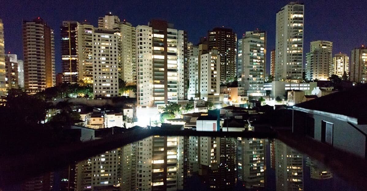 Apagão em São Paulo: Entenda os direitos dos consumidores e lojistas   Migalhas