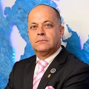 Como solicitar um green card fora dos EUA: processo consular   Migalhas