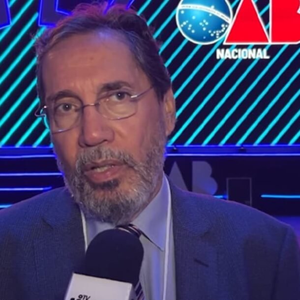 Merval Pereira diz ser