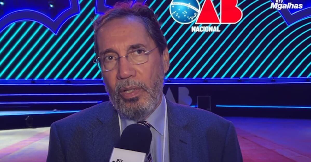 Merval Pereira diz ser