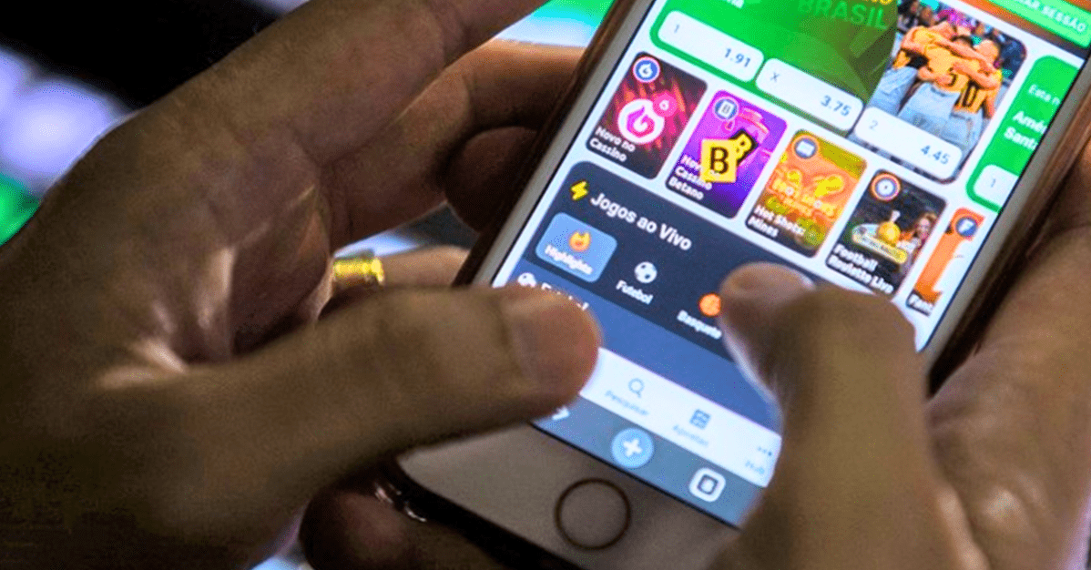 Avança na Câmara PL que proíbe influencers de divulgarem jogos de azar   Migalhas
