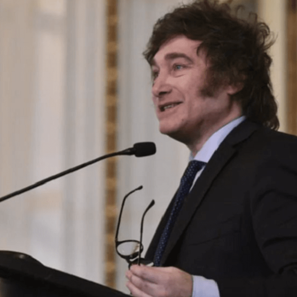 Megadecreto: Justiça argentina suspende reforma trabalhista de Milei   Migalhas
