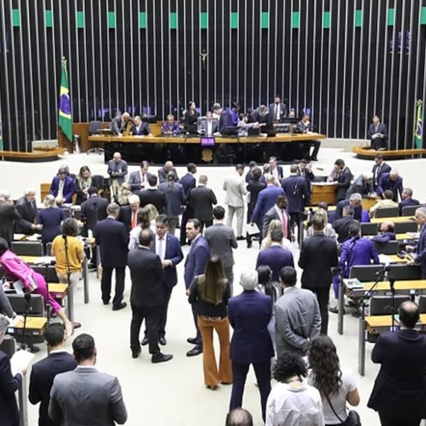 Vai à sanção PL que beneficia réu em caso de empate na esfera penal   Migalhas