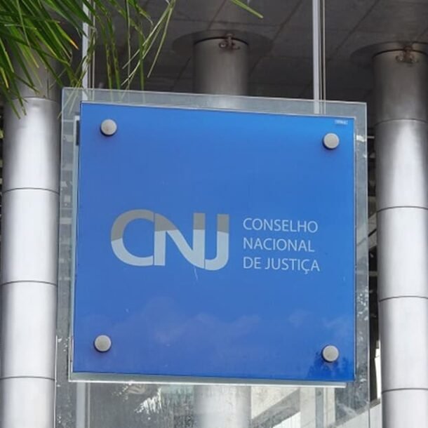 CNJ suspende prazo de cadastramento compulsório para empresas no DJE   Migalhas