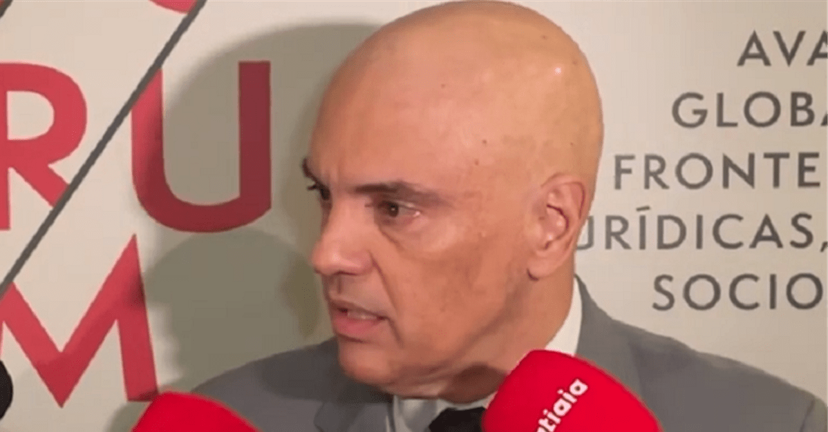 Moraes defende manutenção de foro privilegiado mesmo após mandato   Migalhas