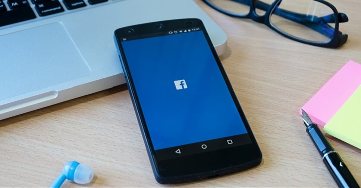 Facebook é condenado a pagar R$ 500 a cada usuário por falha técnica   Migalhas