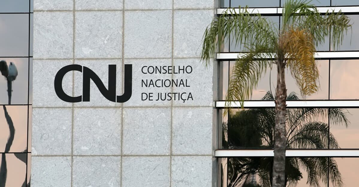 Magistrado que negou prioridade a gestante já foi censurado pelo CNJ   Migalhas