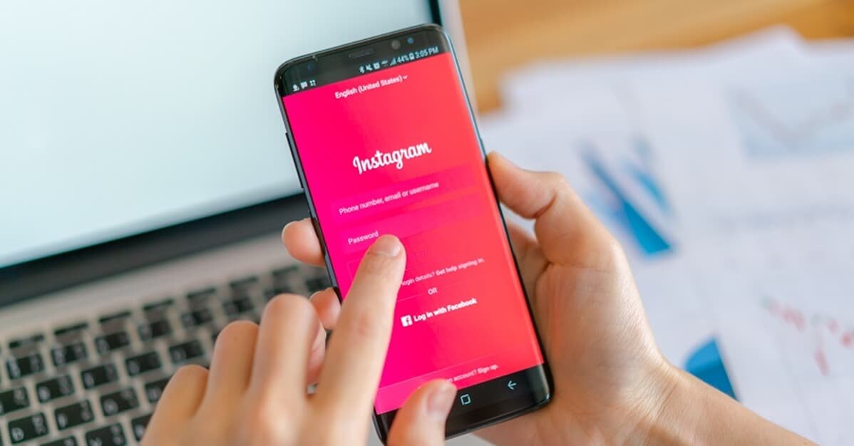 Instagram deve reativar perfil de advogado banido indevidamente   Migalhas