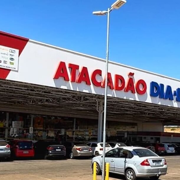 Atacadão indenizará cliente após pallet cair em sua cabeça   Migalhas