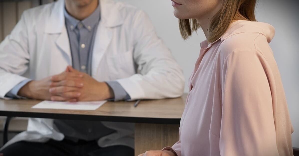 Município indenizará mulher vítima de abuso sexual em consulta médica   Migalhas