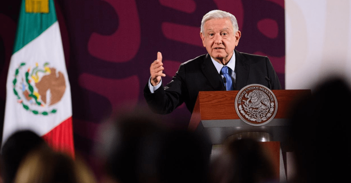 Presidente do México promulga escolha de juízes por voto popular   Migalhas