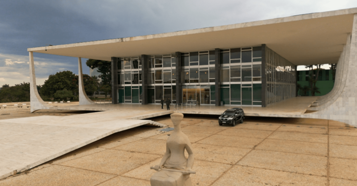 STF: Advogado pode ser contratado por ente público sem licitação   Migalhas