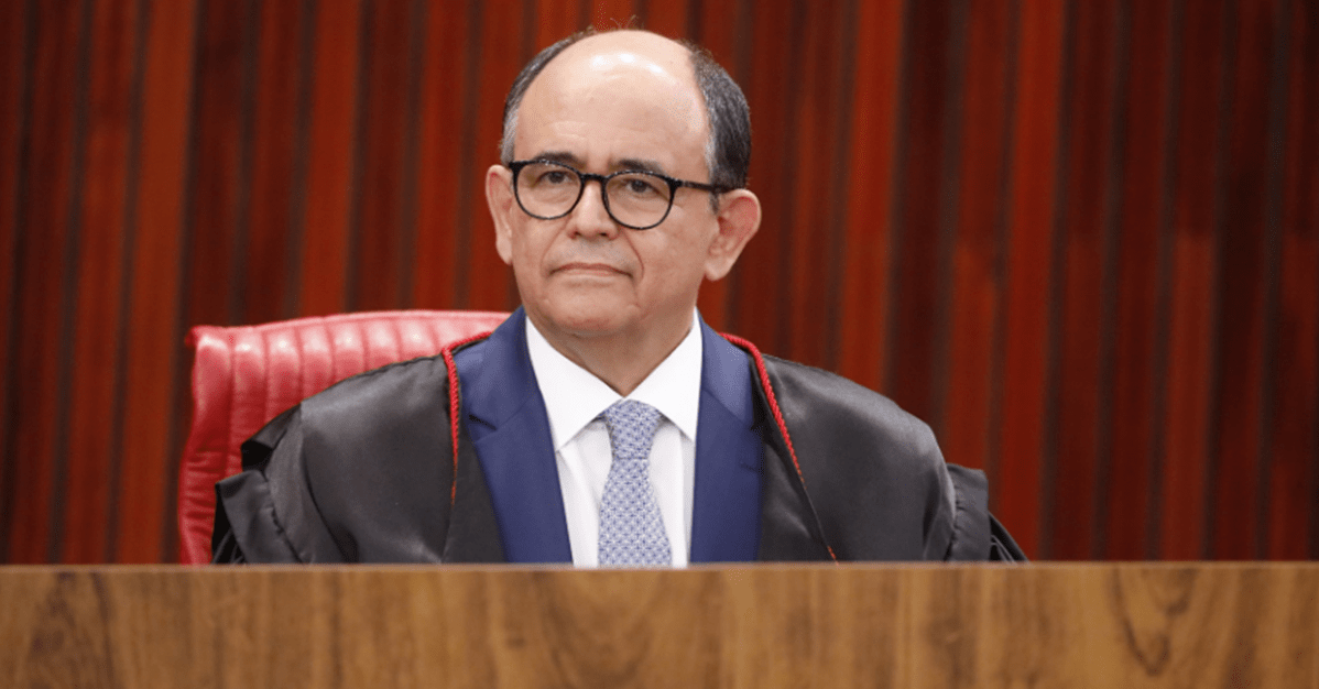 TSE: Uso de documento falso para fim eleitoral viola bem jurídico   Migalhas