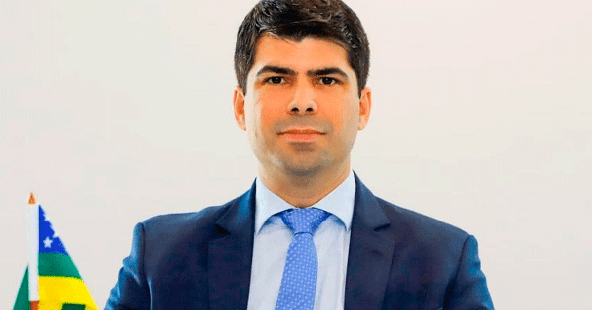Danniel Alves Costa é reeleito presidente da OAB/SE   Migalhas