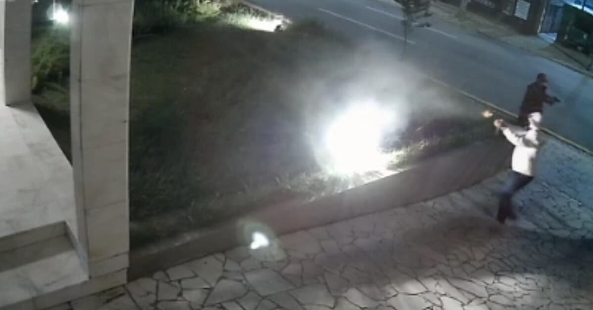 Escritório de advocacia é alvejado com tiros em Curitiba   Migalhas