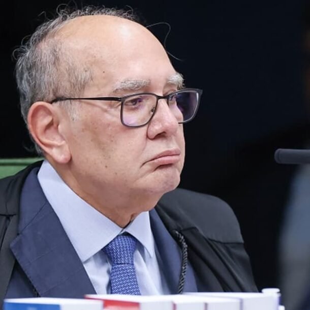 Gilmar suspende julgamento sobre igualdade de aposentadoria de policia   Migalhas