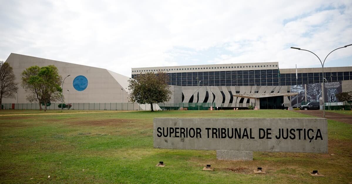 STJ analisará impenhorabilidade de aplicações até 40 salários mínimos   Migalhas