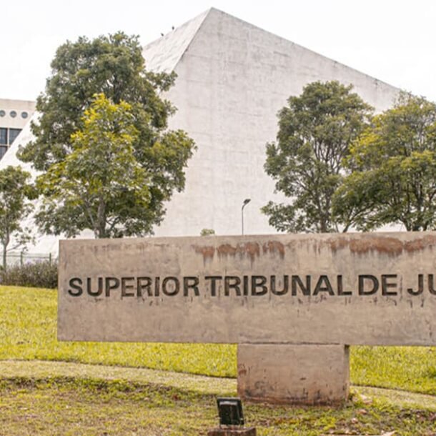 STJ mantém condenação por estupro por toque em doméstica de 16 anos   Migalhas