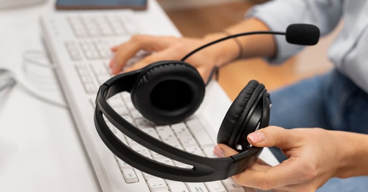 TRT 4: Call center indenizará ex funcionária que desenvolveu ansiedade   Migalhas
