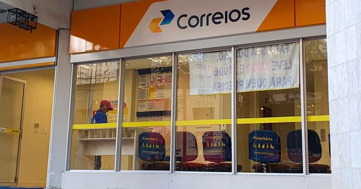 Carteiros dos Correios têm direito a transporte gratuito, decide TRF 1   Migalhas