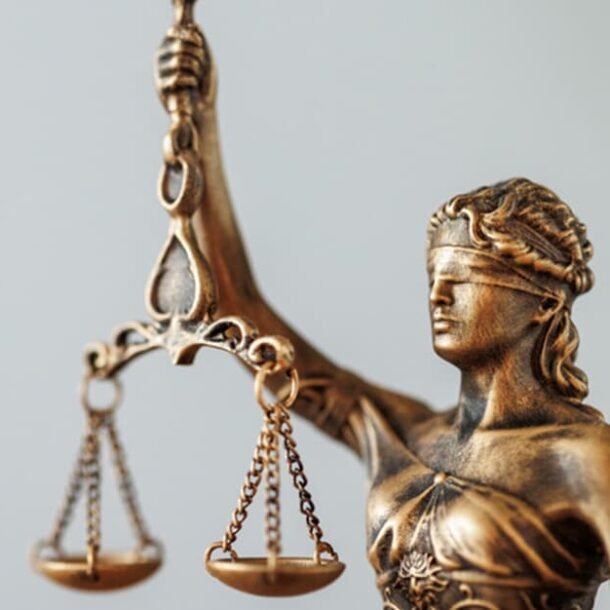 Ex empregada será indenizada por intolerância religiosa de superiora   Migalhas