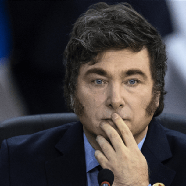 Governo Milei anuncia retirada do feminicídio do Código Penal   Migalhas