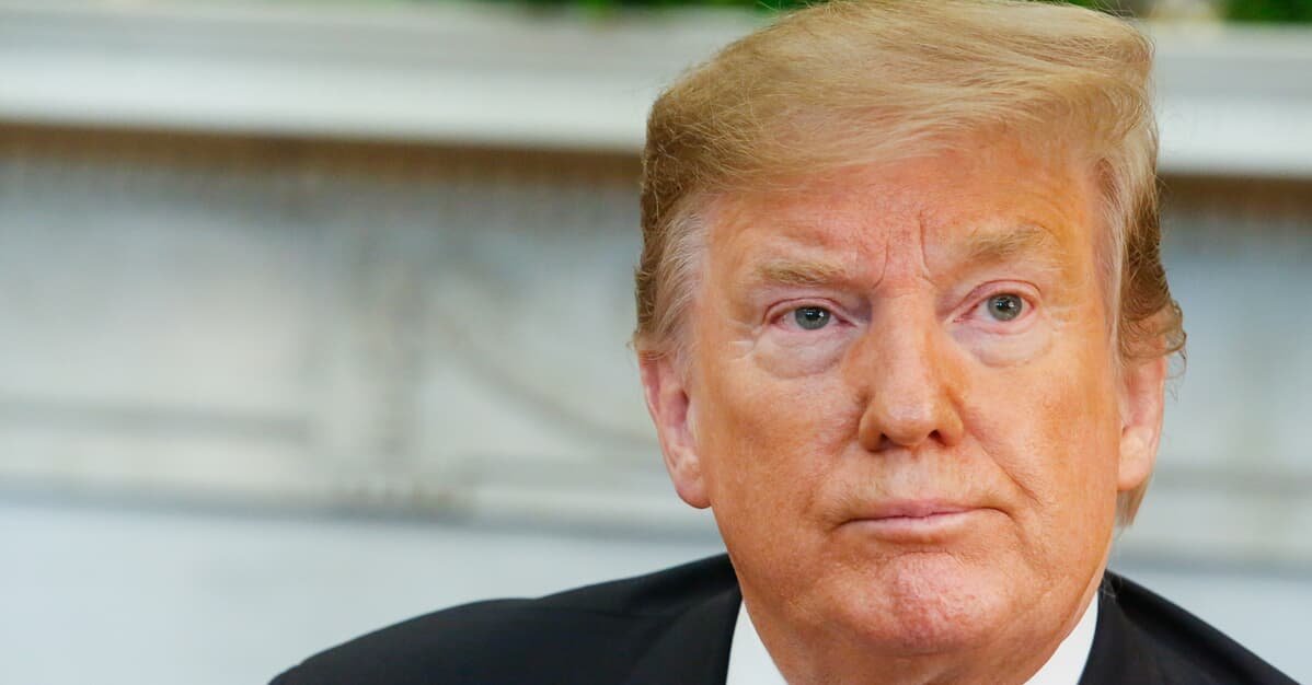 Juiz suspende decreto de Trump contra cidadania a filhos de imigrantes   Migalhas