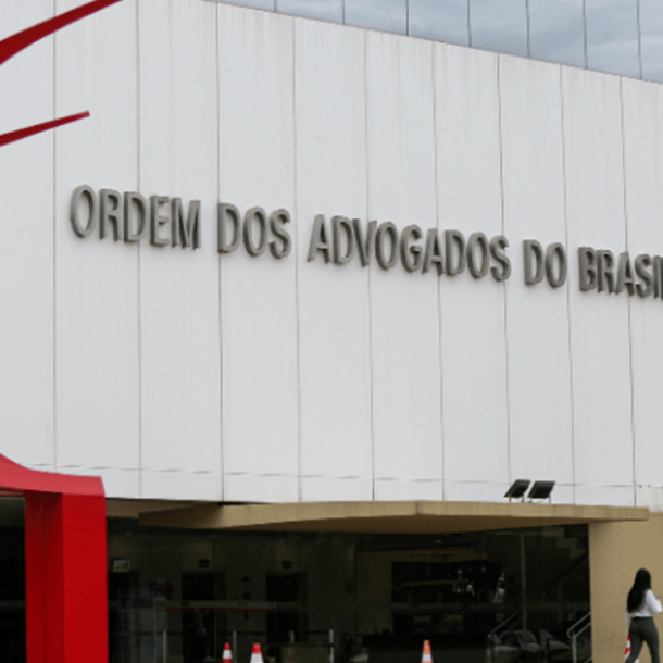 OAB pede ao CNJ revisão de normas que afetam exercício da advocacia   Migalhas