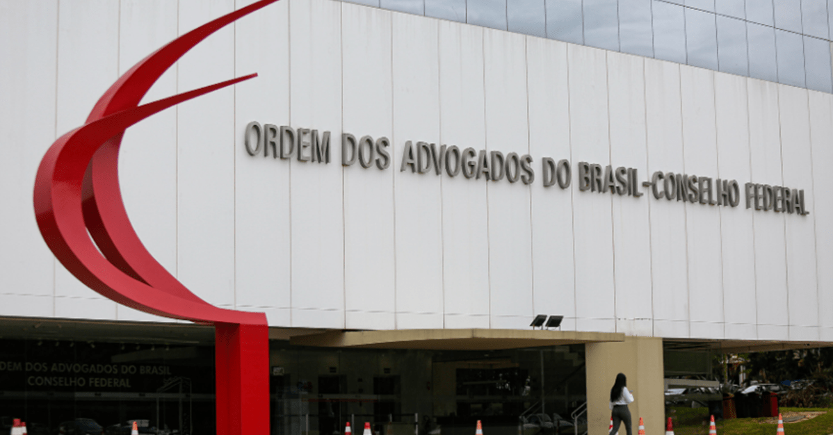 OAB pede ao CNJ revisão de normas que afetam exercício da advocacia   Migalhas