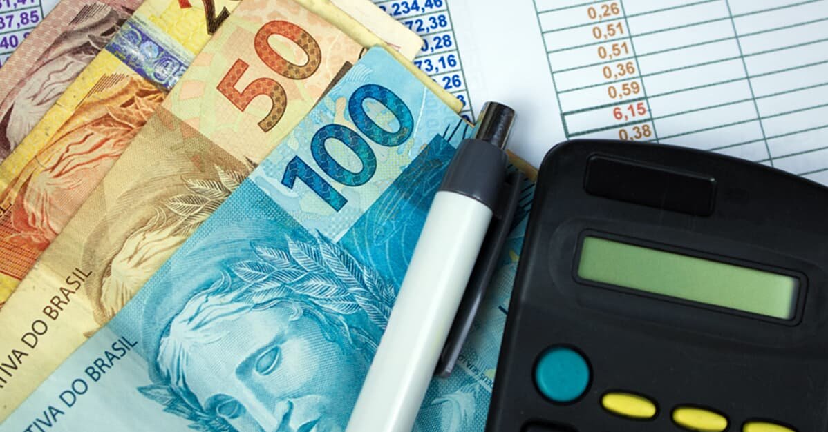 Banco devolverá juros abusivos em parcelamento de cheque especial   Migalhas