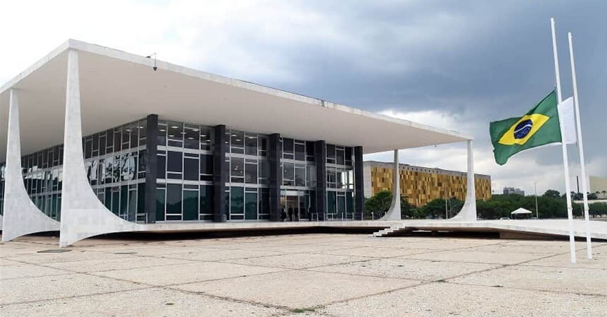 STF suspende ações que questionam pagamento da Funrural por empresas   Migalhas