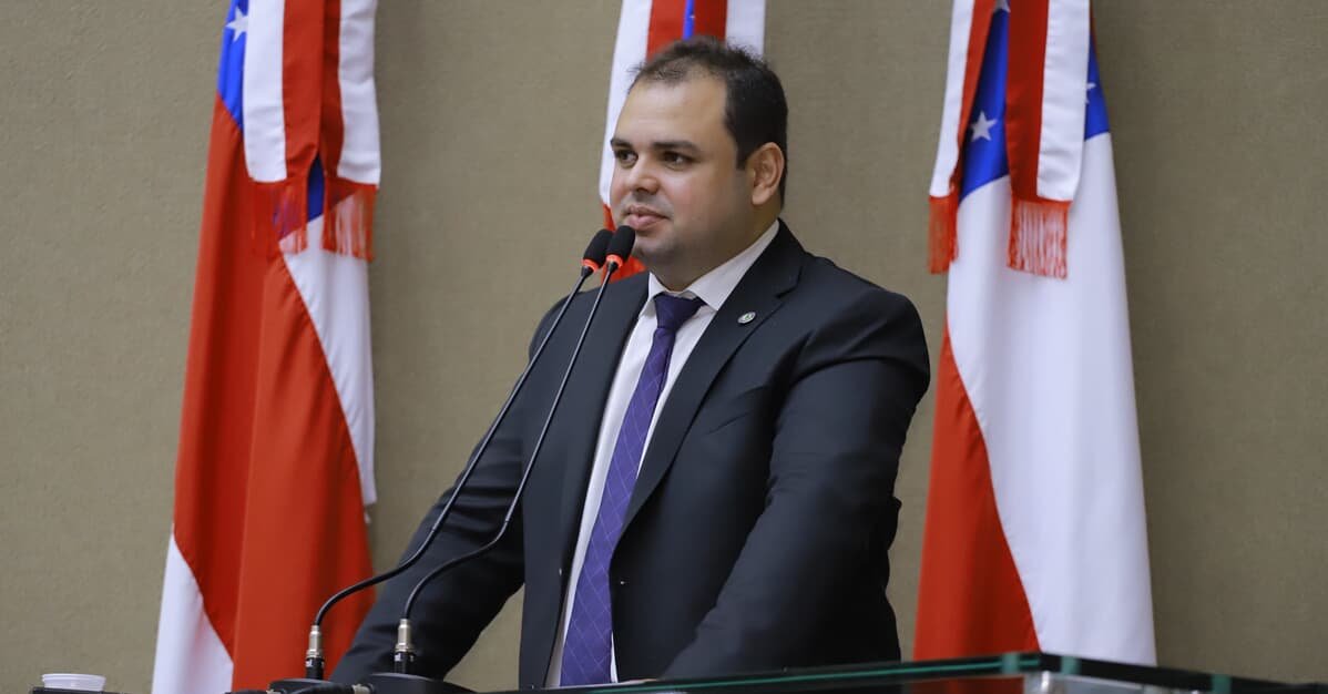 Assembleia do AM espera que STF valide reeleição de Roberto Cidade   Migalhas