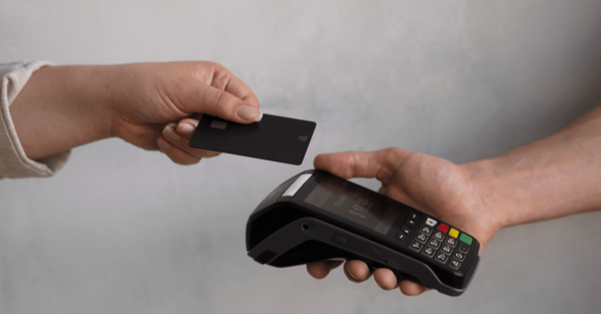 Banco indenizará cliente por compras por aproximação após furto   Migalhas