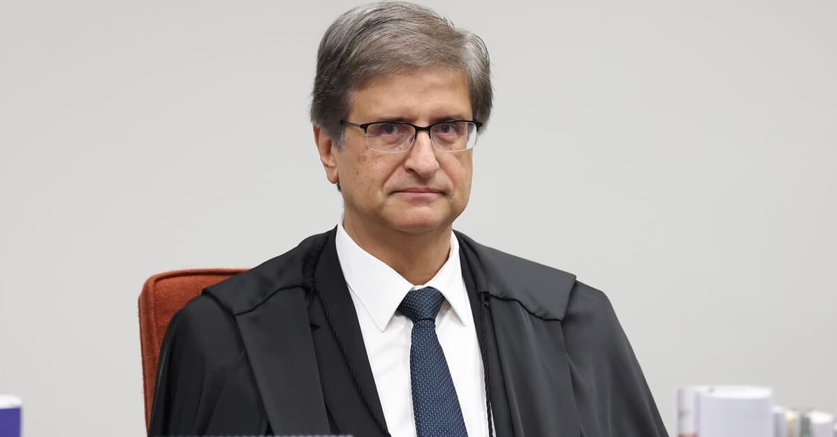 PGR pede arquivamento do caso do cartão de vacina de Bolsonaro   Migalhas