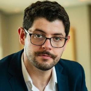 Planos de saúde x surdos: Libras como direito fundamental   Migalhas