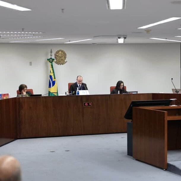 Por que STF julgou manifestantes no plenário e Bolsonaro na turma?   Migalhas