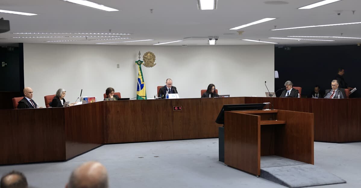 Por que STF julgou manifestantes no plenário e Bolsonaro na turma?   Migalhas
