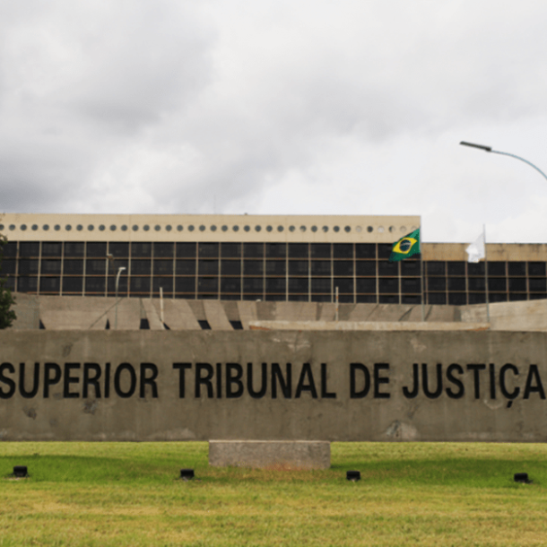 STJ: Bloqueio de bens basta para interromper prescrição intercorrente   Migalhas