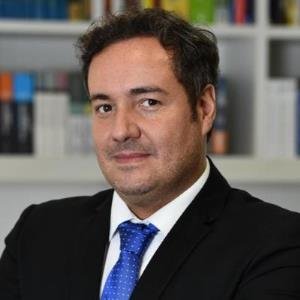 Empresários estão utilizando IA para criar contratos   Migalhas
