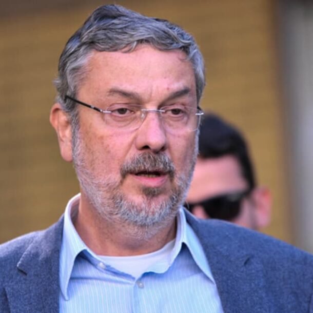 Fachin diverge de Toffoli e vota por manter ações contra Palocci   Migalhas